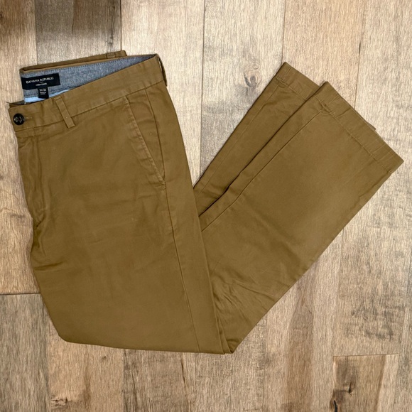 Banana Republic Men's Tan Chinos- 34x32 - Picture 1 of 6